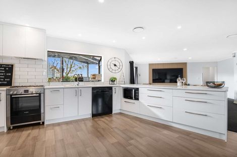 Photo of property in 49 Blomfield Street, Pukehangi, Rotorua, 3015