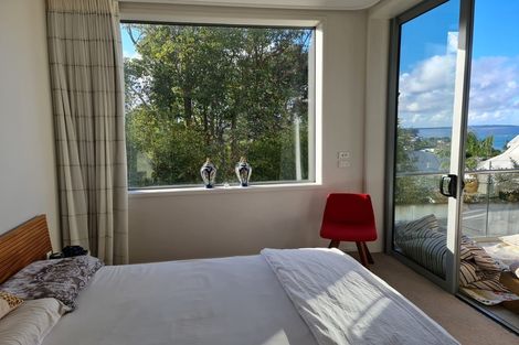 Photo of property in 4/585g Beach Road, Rothesay Bay, Auckland, 0630