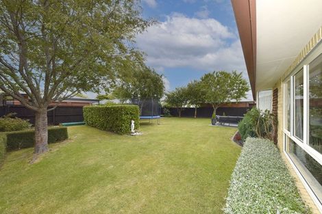 Photo of property in 14 Parkside Crescent, Northwood, Christchurch, 8051