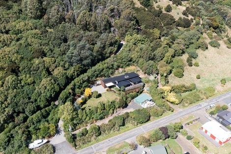 Photo of property in 34 Pawsons Valley Road, Duvauchelle, 7581