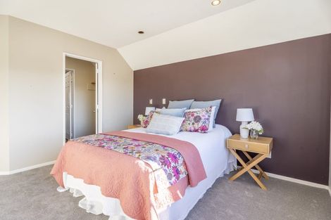 Photo of property in 12 Ronald Woolf Place, Churton Park, Wellington, 6037