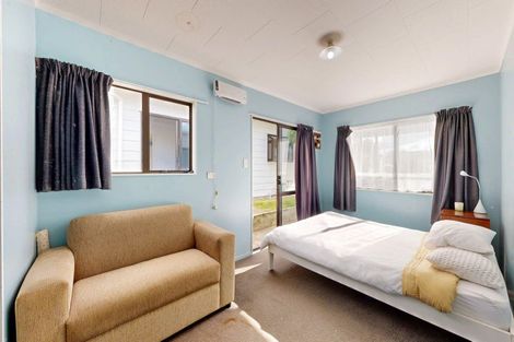 Photo of property in 216 Given Avenue, Whangamata, 3620