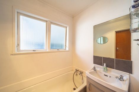 Photo of property in 5 Bristol Street, Tamatea, Napier, 4112