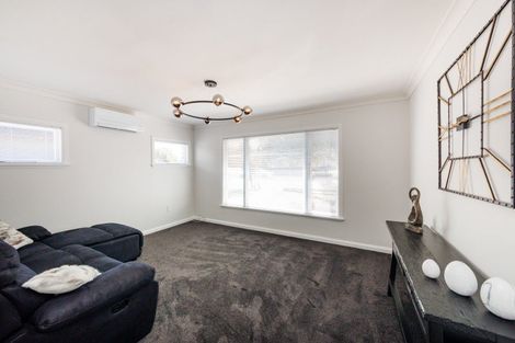 Photo of property in 6 Stirling Crescent, Hokowhitu, Palmerston North, 4410
