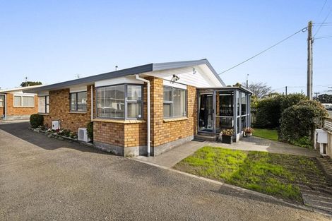 Photo of property in 135 Clawton Street, Westown, New Plymouth, 4310