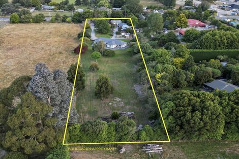 Photo of property in 137 Main North Road, Woodend, 7610