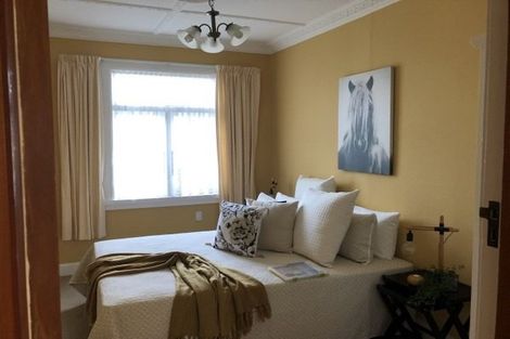 Photo of property in 42 Dahlia Street, Palmerston North, 4410