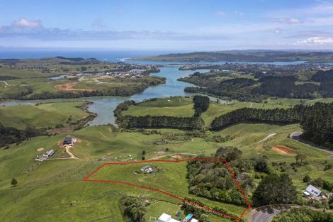 Photo of property in 132 Maungatawhiri Road, Raglan, 3295
