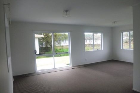 Photo of property in 2/30 Forest Hill Road, Henderson, Auckland, 0612