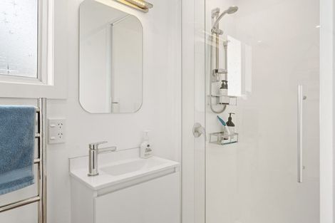 Photo of property in 16 Mcdonnell Street, Omokoroa, 3114