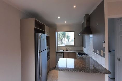 Photo of property in 2a Gallony Avenue, Massey, Auckland, 0614