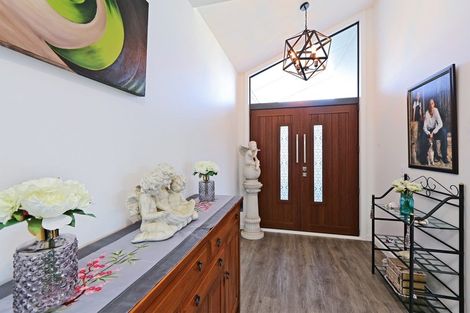 Photo of property in 20 Aspiring Drive, Poraiti, Napier, 4112