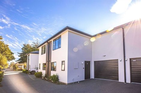 Photo of property in 8b Defoe Place, Waltham, Christchurch, 8023