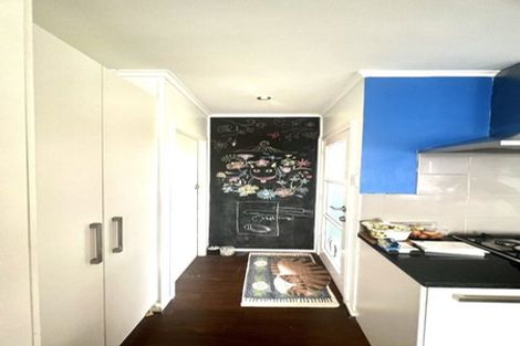 Photo of property in 16 Mawson Avenue, Torbay, Auckland, 0630