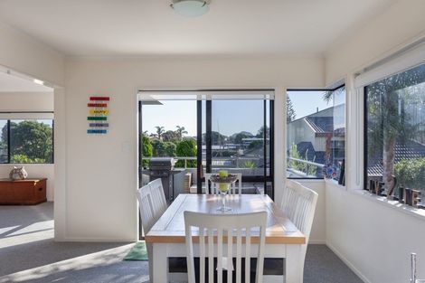 Photo of property in 325c Oceanbeach Road, Mount Maunganui, 3116