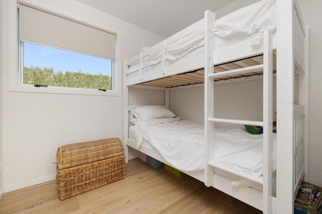 Photo of property in 37 Pahoia Beach Road, Whakamarama, Tauranga, 3172