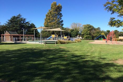 Photo of property in 46 Torquay Place, Bryndwr, Christchurch, 8053