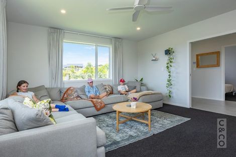 Photo of property in 43 Awatiro Drive, Kaukapakapa, 0871