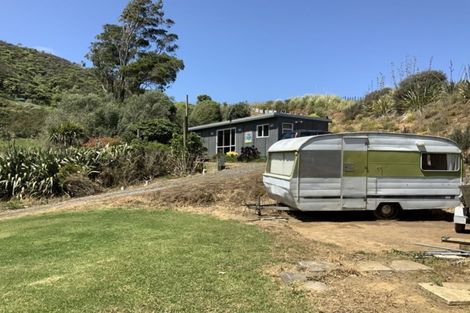 Photo of property in 173a Te Mahoe Road, Mokau, 4376