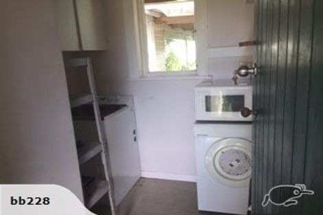 Photo of property in 39 Queen Street, Northcote Point, Auckland, 0627