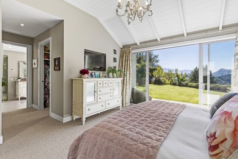 Photo of property in 32 Amber Close, Arthurs Point, Queenstown, 9371