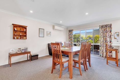 Photo of property in 33 Carter Drive, Pomare, Rotorua, 3015