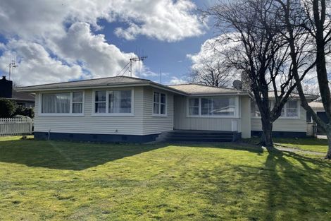 Photo of property in 7 Viscount Place, West End, Palmerston North, 4412