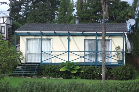 Photo of property in 2/168 Henderson Valley Road, Henderson, Auckland, 0612