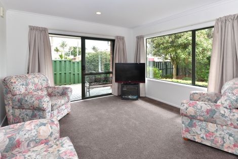 Photo of property in 29 Doment Crescent, Orewa, 0931