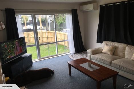 Photo of property in 71 Barton Street, Woolston, Christchurch, 8023