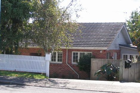 Photo of property in 4 Maritime Terrace, Birkenhead, Auckland, 0626