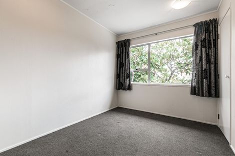 Photo of property in 2/10 Waratah Street, Birkenhead, Auckland, 0626