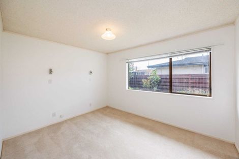 Photo of property in 2 Rangitane Street, Palmerston North, 4414