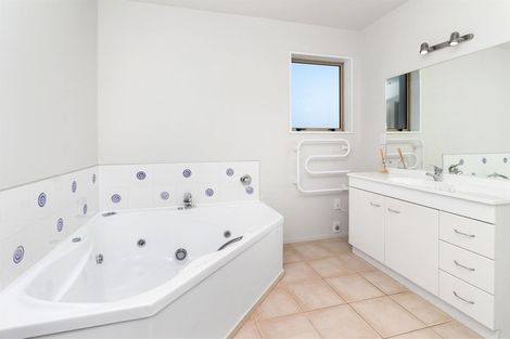 Photo of property in 152 Ilam Road, Ilam, Christchurch, 8041