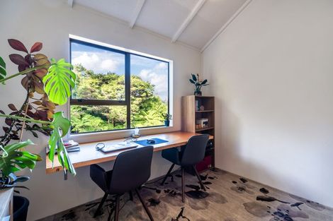 Photo of property in 2/33 Sapphire Place, Bayview, Auckland, 0629