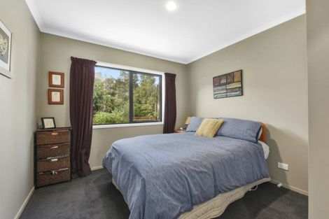 Photo of property in 3 Streets Way, Timberlea, Upper Hutt, 5018