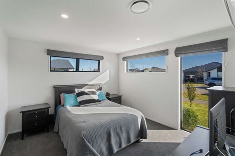 Photo of property in 33 Falcon Road, Rolleston, 7615