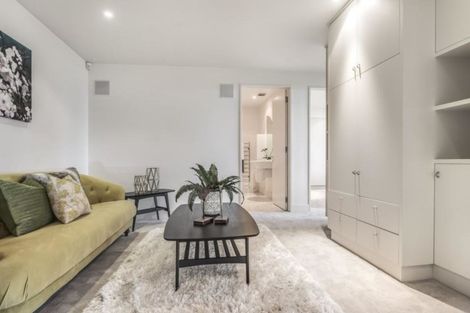 Photo of property in 20 Courtneys, West Harbour, Auckland, 0618