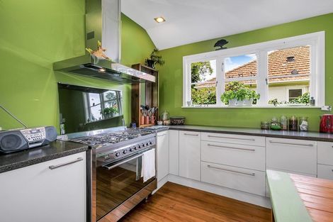 Photo of property in 53 Kiwi Road, Point Chevalier, Auckland, 1022