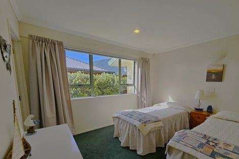 Photo of property in 19 Martin Place, Cooks Beach, Whitianga, 3591