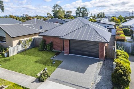 Photo of property in 10 Manuka Street, Pegasus, 7612