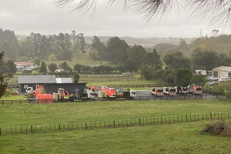 Photo of property in 10 Peach Hill Road, Ramarama, Drury, 2579