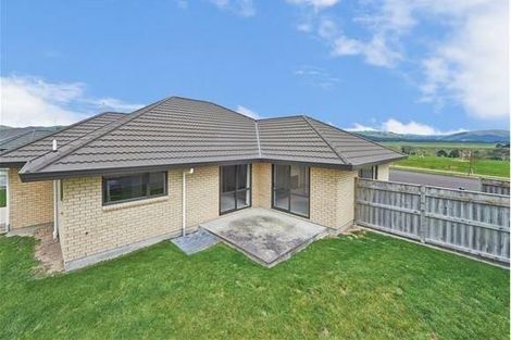 Photo of property in 157 Pacific Drive, Fitzherbert, Palmerston North, 4410