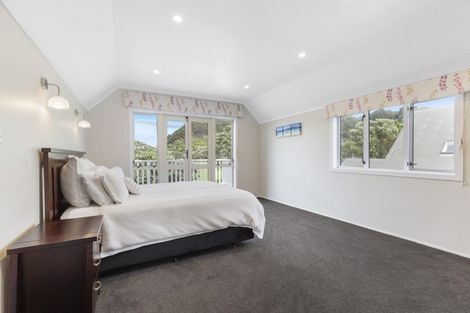Photo of property in 18 Hector Street, Seatoun, Wellington, 6022
