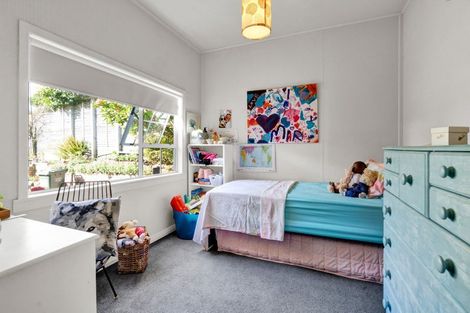 Photo of property in 19 Nobs Line, Strandon, New Plymouth, 4312