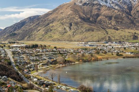 Photo of property in 2 Lynch Lane, Queenstown Hill, 9300