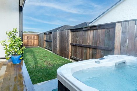 Photo of property in 10 Knightia Drive, Papamoa Beach, Papamoa, 3118