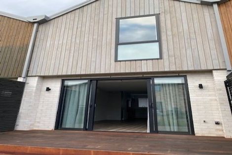 Photo of property in 2/35 Webb Street, St Albans, Christchurch, 8014