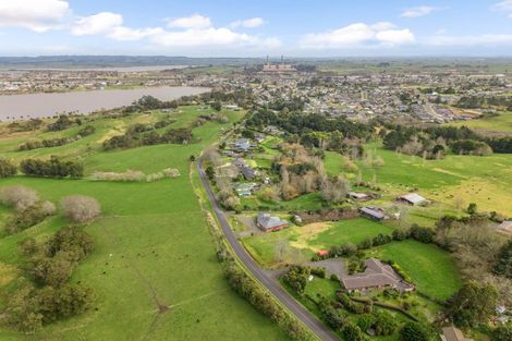 Photo of property in 193 Kimihia Road, Huntly, 3771