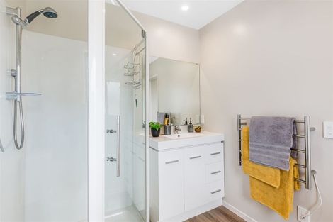 Photo of property in 9 Glenorchy Way, Aotea, Porirua, 5024